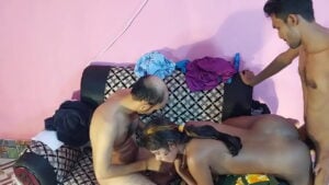 Indian Sexy Videos Bfबॉयफ्रेंड ने दिखाई अपनी गर्लफ्रेंड की खूब चुदी हुई काली बुर वीडियो