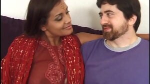 X** Sexy Bf Hindiब्लू फिल्म देखते हुए बीवी ने चेहरे पर लिया पति का कमशॉट वीडियो