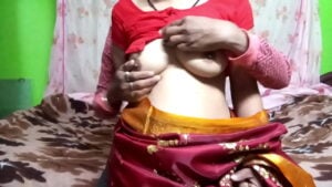 Charming babe with fake boobs wants sideways fucking hindi sexy bf