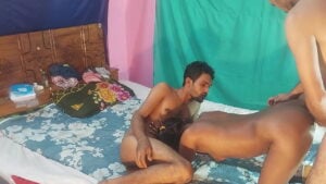 indian massuese blows a guy and sits on his hard cock www xxxc.com