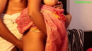 Two foxy girls making out in threesome with a lucky guy kannada xxx